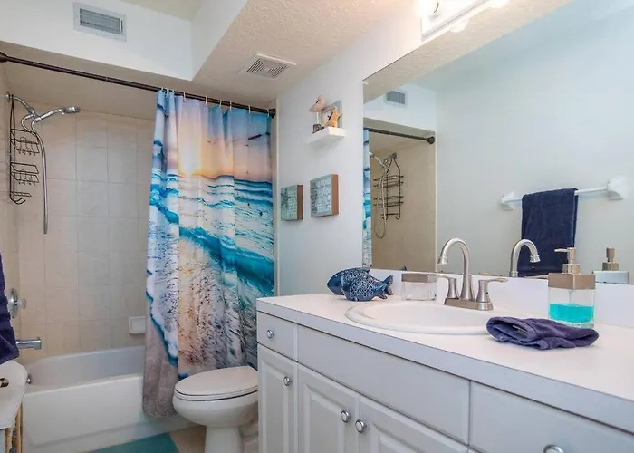 Apartment The Oasis In Indian Shores, Fl